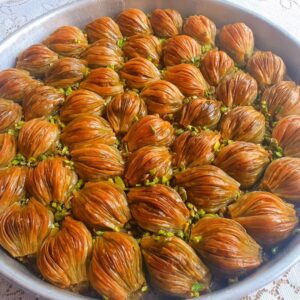 Fıstıklı Kaymaklı Midye Baklava