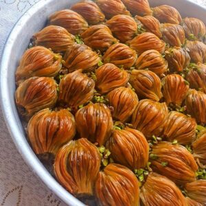 Fıstıklı Kaymaklı Midye Baklava