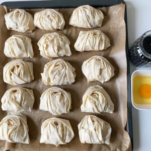 Kıymalı Midye Börek