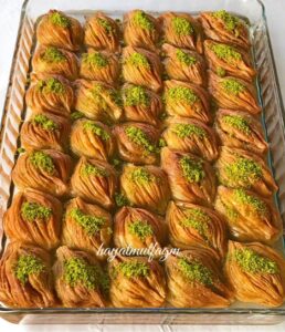 Kaymaklı Midye Baklava