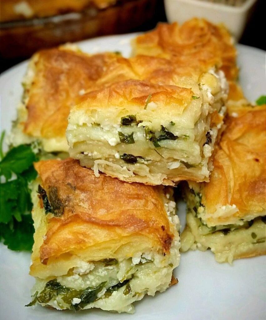 Favoriniz Olacak Peynirli Börek