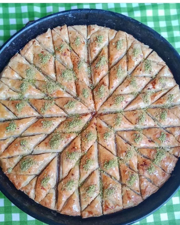 Cevizli Ev Baklavası Tarifi