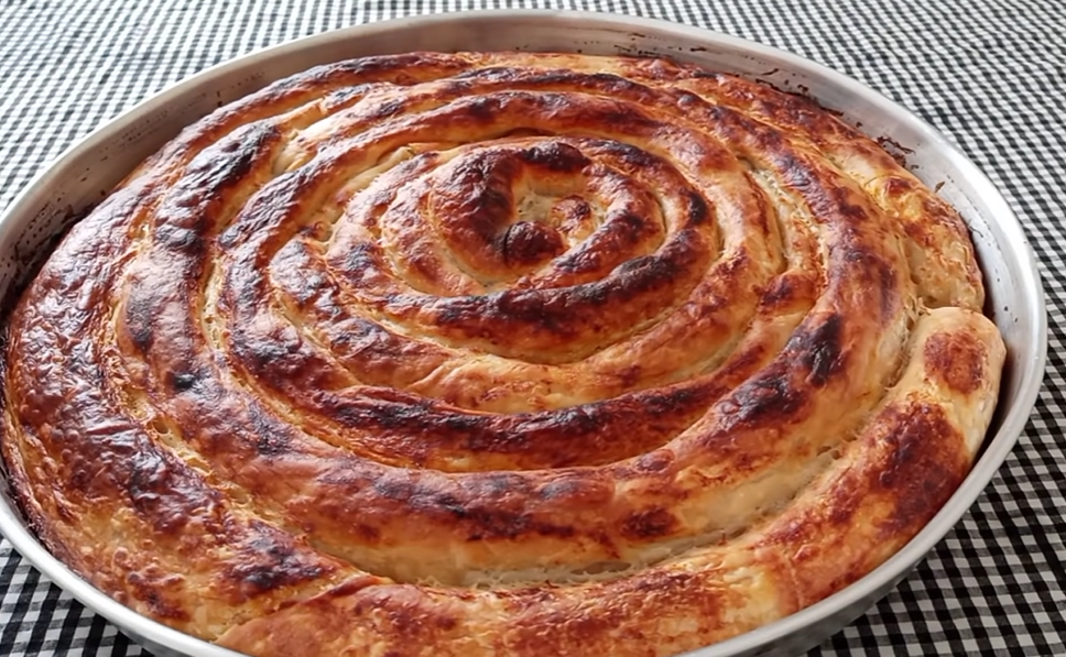 Patatesli El Açması Börek Tarifi