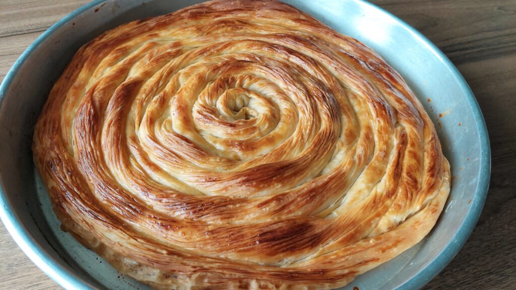 El Açması Peynirli Burgu Börek Tarifi